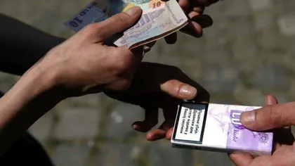 Acţiune de amploare în Capitală. Mai mulţi traficanţi de ţigări au fost prinşi în flagrant