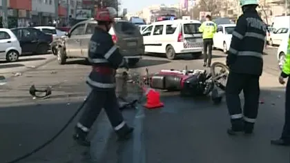 Accident TERIBIL în Capitală. Un motociclist a ajuns în stare GRAVĂ la spital