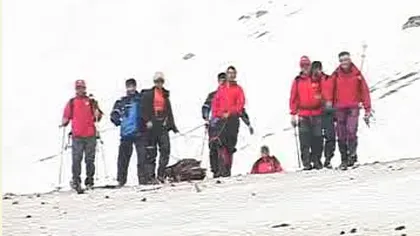 Un alpinist a căzut într-o râpă, în munţii Făgăraş şi este de negăsit