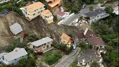 Bilanţul alunecării de teren din SUA s-ar putea ridica la 90 de morţi