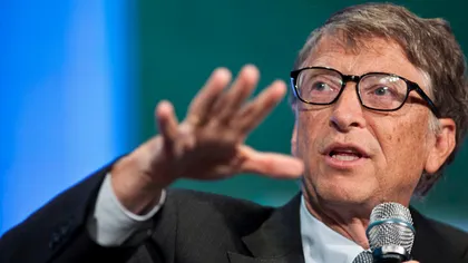 Bill Gates răspunde provocării lui Mark Zuckerberg şi face un duş cu gheaţă în scop caritabil VIDEO