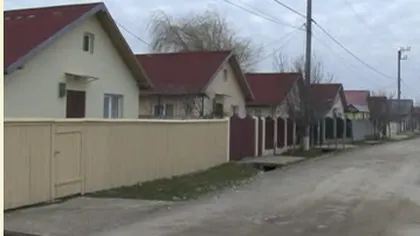 Sinistraţii cărora Gică Popescu le-a ridicat case se roagă pentru el VIDEO