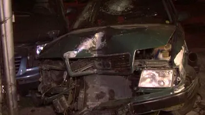 Accident spectaculos la Suceava. Un şofer beat a dărâmat tot ce i-a stat în cale VIDEO