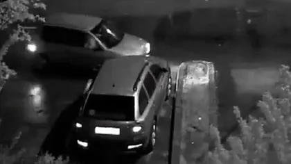 Ori era beat, ori a adormit la volan. Un şofer a făcut PRĂPĂD într-o parcare din Cluj-Napoca