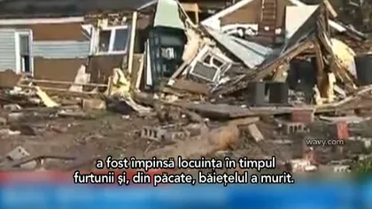 TORNADE PERICULOASE în SUA: Mai multe persoane au murit, sute de case au fost distruse VIDEO