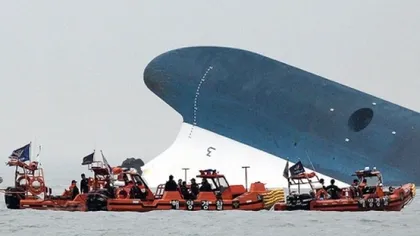 Scafandrii au scos 16 corpuri din epava feribotului naufragiat în Coreea de Sud