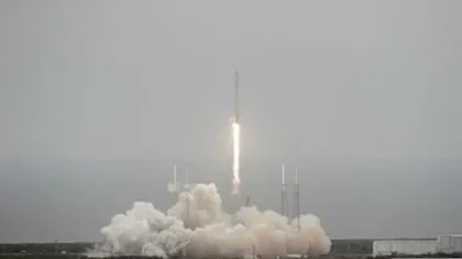 O capsulă spaţială a SpaceX a fost lansată cu succes spre ISS