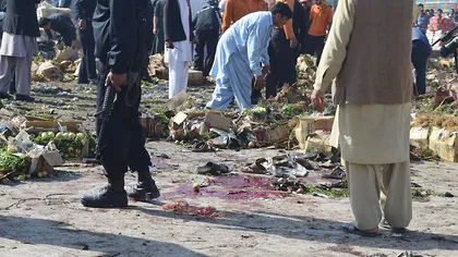ATENTATE TERORISTE în Pakistan: 18 morţi într-o piaţă din Islamabad şi 20 într-un tren din Baluchistan