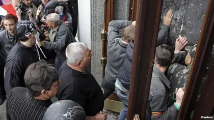 Situaţie EXPLOZIVĂ în Ucraina. Încă un oraş MARE a căzut în mâinile separatiştilor