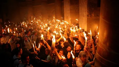 Sfânta Lumină de Paşte s-a aprins la Ierusalim