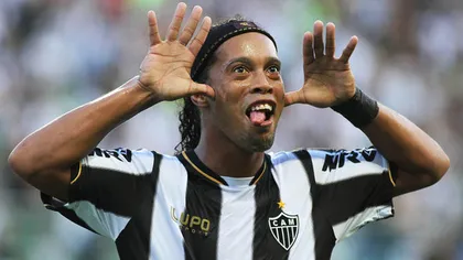 ARTĂ sau MAGIE? Fază IMPOSIBILĂ făcută de Ronaldinho VIDEO
