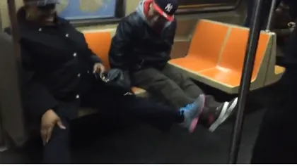 Pasager neobişnuit într-un metrou: Un şobolan s-a plimbat nestingherit prin vagon VIDEO