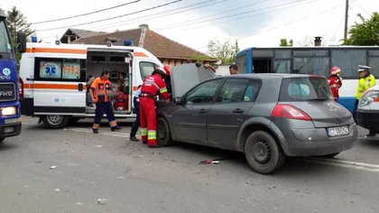 Accident grav în Constanţa: 12 jandarmi răniţi, după ce un autobuz s-a ciocnit de două maşini VIDEO
