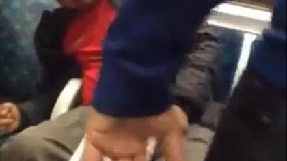 Bătaie cruntă în metroul londonez, între doi bărbaţi VIDEO