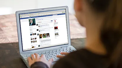 Adevărul despre femeile care postează multe informaţii personale pe Facebook