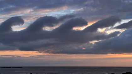 Fenomen ciudat deasupra Norvegiei: Cerul a fost acoperit de nori bizari FOTO
