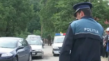 Un bărbat a fost prins în flagrant mituind un poliţist cu 700 euro