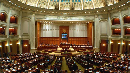 Moţiunea de cenzură este dezbătută şi votată luni în Parlament
