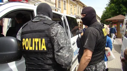 Mai mulţi liceeni din Slatina, audiaţi de poliţişti într-un dosar de trafic de droguri
