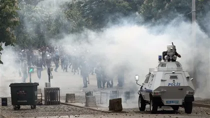 VIOLENŢE în Turcia, după ACCIDENTUL MINIER. Poliţia a intervenit cu GAZE lacrimogene şi GLOANŢE de cauciuc