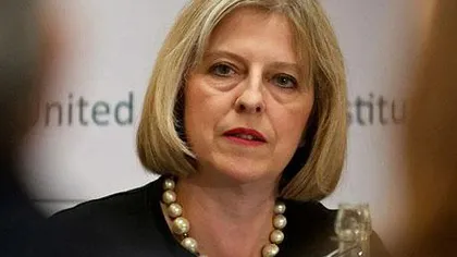 Ministrul britanic de interne anunţă o nouă linie dură împotriva imigraţiei