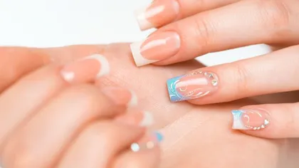 Manichiura cu gel poate creşte riscul de cancer de piele