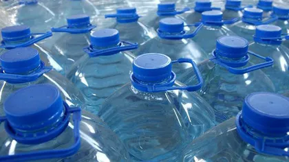 Sute de mii de sticle cu apă au fost RETRASE din magazine. Nu o să-ţi vină să crezi ce scria pe etichete