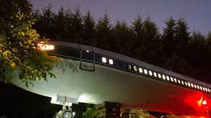 Un inginer a transformat un BOEING 747 în casă de locuit. Vrea să îşi mai facă o 