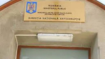 Vicepreşedintele ANRE, Sorin Dumbrăveanu, a fost reţinut de procurorii DNA pentru luare de mită