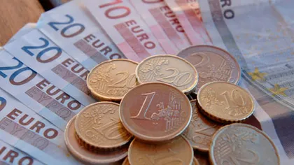 Un nou record pentru leu. Euro se apropie de 4,38 lei