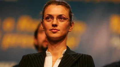 Alina Gorghiu: Băsescu promulgă legea privind reducerea CAS, îmi spune mie intuiţia feminină