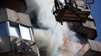 Explozie urmată de un incendiu într-un apartament din Brăila