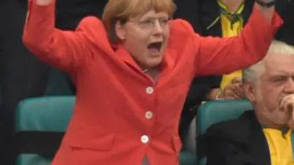 Angela Merkel le-a purtat noroc fotbaliştilor germani. Cancelarul german a sărit în sus de bucurie