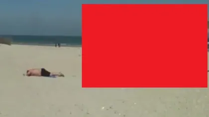 La un pas de moarte: Ce a păţit un turist care se bronza liniştit pe plajă VIDEO