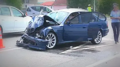 Grav accident de circulaţie în Sibiu: O maşină de la Apele Române a fost spulberată VIDEO