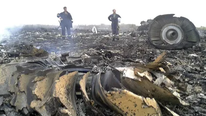 COINCIDENŢE ŞOCANTE privind prăbuşirea avionului Boeing 777: Zborul MH17, distrus în data de 17.07 la ora 17