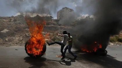 Cel puţin zece explozii au vizat bunuri ale grupării Fatah în Fâşia Gaza