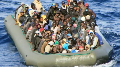 Circa 1.300 de imigranţi au fost salvaţi în Marea Mediterană