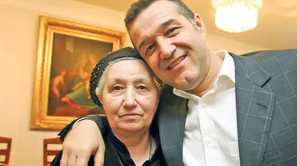 Mama lui Gigi Becali, un nou apel disperat la Băsescu: Dacă l-ar elibera, Dumnezeu i-ar ierta şi lui păcate