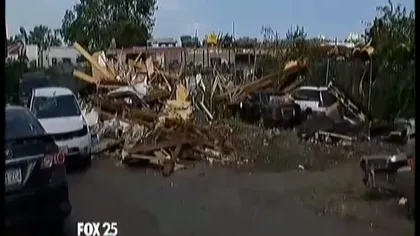 Tornadă neobişnuită în apropiere de Boston: 100 de case avariate VIDEO