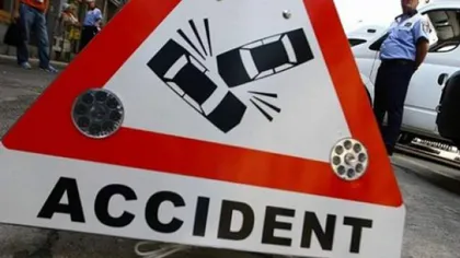 Accident pe DN1: O persoană a murit după ce trei maşini s-au ciocnit violent