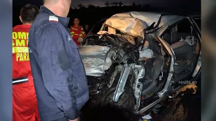 TRAGEDIE după vacanţă: Patru morţi într-un accident provocat de un şofer care a adormit la volan FOTO