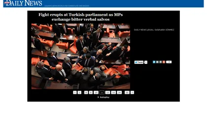 Bătaie în Parlamentul de la Ankara: Deputaţii turci şi-au împărţit PUMNI