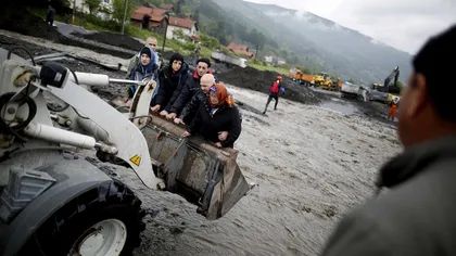 Bosnia şi Serbia, lovite din nou de INUNDAŢII. O persoană a murit şi alta este dată dispărută