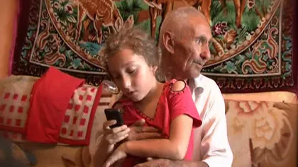 Protecţia Copilului a luat o decizie în cazul bătrânului care îşi creşte singur strănepoata VIDEO