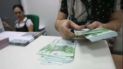 Soluţie: Cum pot scăpa românii mai uşor de datoriile la bănci