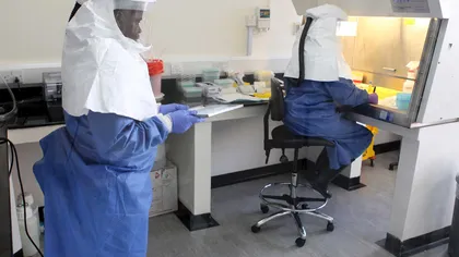 Un britanic, testat POZITIV la virusul Ebola