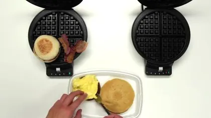 EXPERIMENT ŞOCANT. Ce se întâmplă cu mâncarea de la McDonald's când e făcută gofre VIDEO