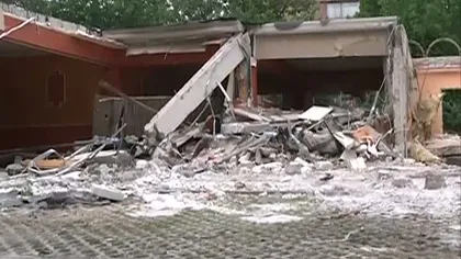 Acţiune în forţă în sectorul 4. A fost demolat un restaurant ce funcţiona ilegal de 15 ani VIDEO