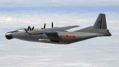 Un avion de vânătoare CHINEZ s-a apropiat de PERICULOS de un avion al armatei americane